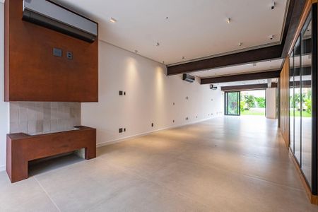 Casa à venda com 450m², 5 quartos e 4 vagasSala/Cozinha