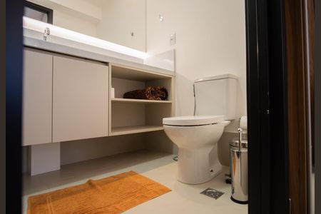 Banheiro de apartamento para alugar com 1 quarto, 51m² em Setor Bueno, Goiânia