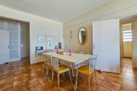 Apartamento para alugar com 180m², 4 quartos e 1 vagaSala