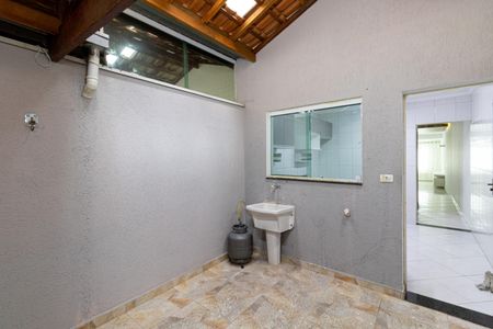 Casa para alugar com 134m², 3 quartos e 2 vagasÁrea de Serviço