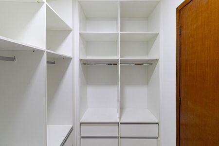 Casa para alugar com 134m², 3 quartos e 2 vagasQuarto 2