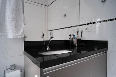 Casa à venda com 200m², 3 quartos e 2 vagasBanheiro da Suíte