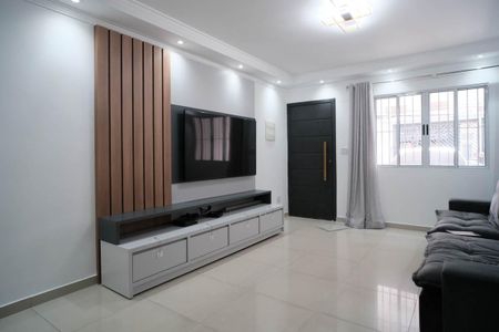 Casa à venda com 200m², 3 quartos e 2 vagasSala