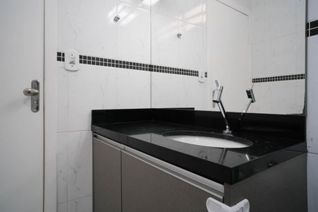 Casa à venda com 200m², 3 quartos e 2 vagasBanheiro