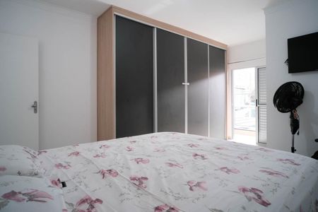 Casa à venda com 200m², 3 quartos e 2 vagasSuíte