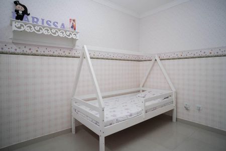 Casa à venda com 200m², 3 quartos e 2 vagasQuarto 2