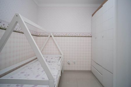 Casa à venda com 200m², 3 quartos e 2 vagasQuarto 2