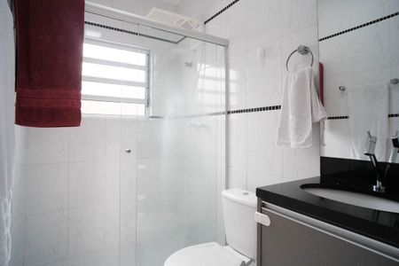 Casa à venda com 200m², 3 quartos e 2 vagasBanheiro da Suíte