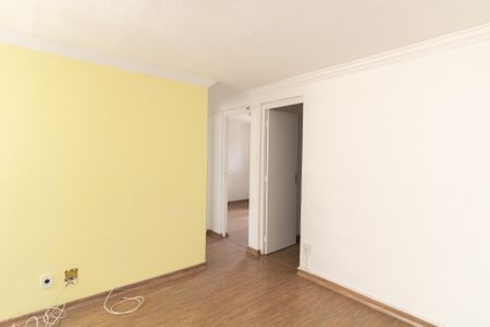 Sala de apartamento para alugar com 2 quartos, 53m² em Conjunto Residencial José Bonifácio, São Paulo