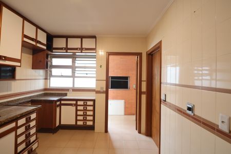 Apartamento à venda com 244m², 3 quartos e 2 vagasCozinha