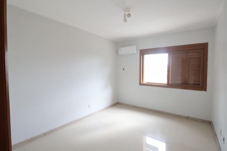 Apartamento à venda com 244m², 3 quartos e 2 vagasQuarto 2