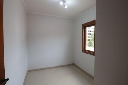Apartamento à venda com 244m², 3 quartos e 2 vagasQuarto de Serviço