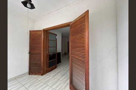 Casa à venda com 592m², 4 quartos e 6 vagasVaranda da Sala 3