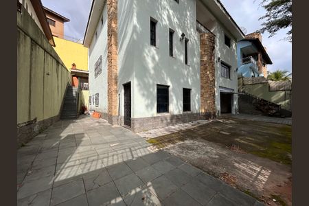 Casa à venda com 592m², 4 quartos e 6 vagasÁrea comum 