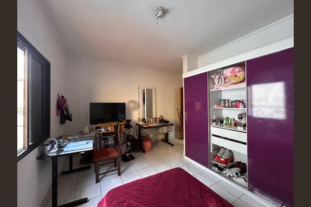 Casa à venda com 592m², 4 quartos e 6 vagasSuíte 1