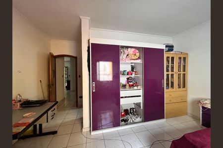 Casa à venda com 592m², 4 quartos e 6 vagasSuíte 1