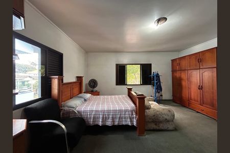 Casa à venda com 592m², 4 quartos e 6 vagasSuíte 3