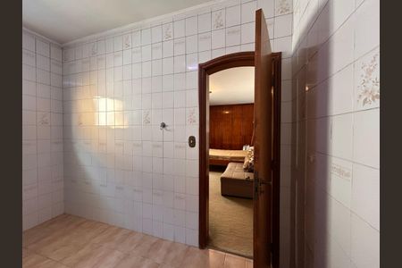 Casa à venda com 592m², 4 quartos e 6 vagasBanheiro da Suíte 2