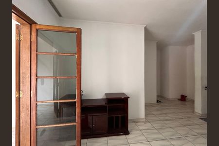 Casa à venda com 592m², 4 quartos e 6 vagasSala 3