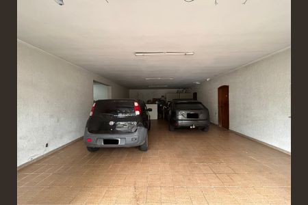 Casa à venda com 592m², 4 quartos e 6 vagasÁrea comum 