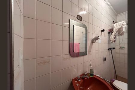 Casa à venda com 592m², 4 quartos e 6 vagasBanheiro Social 2