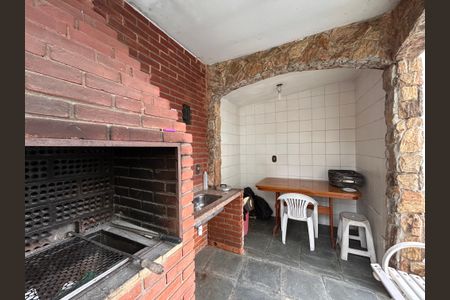 Casa à venda com 592m², 4 quartos e 6 vagasÁrea comum - Churrasqueira