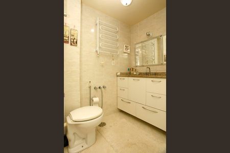 Apartamento à venda com 110m², 2 quartos e 1 vagaBanheiro da Suíte