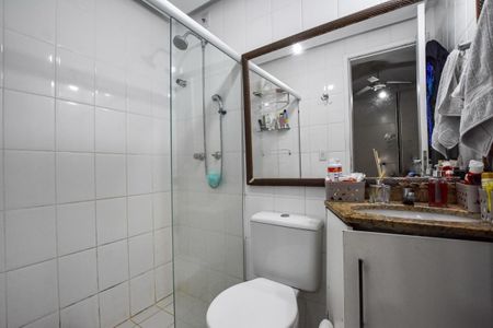 Apartamento à venda com 120m², 3 quartos e 1 vaga Apartamento à venda com 120m², 3 quartos e 1 vagaBanheiro