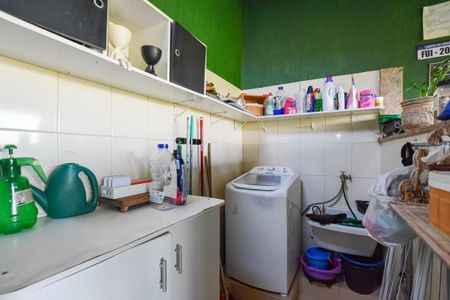 Apartamento à venda com 120m², 3 quartos e 1 vaga Apartamento à venda com 120m², 3 quartos e 1 vagaLavanderia