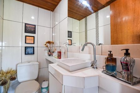 Apartamento à venda com 120m², 3 quartos e 1 vaga Apartamento à venda com 120m², 3 quartos e 1 vagaBanheiro