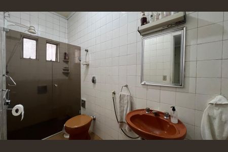 Casa à venda com 280m², 3 quartos e 3 vagasBanheiro da Suíte