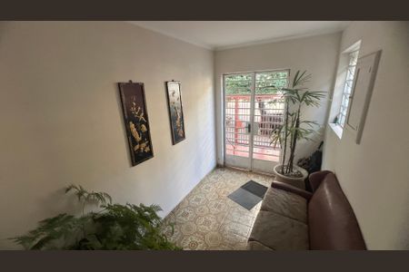 Casa à venda com 280m², 3 quartos e 3 vagasHall social
