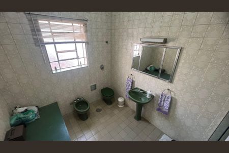 Casa à venda com 280m², 3 quartos e 3 vagasBanheiro