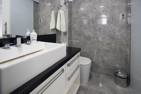 Casa à venda com 190m², 4 quartos e 2 vagasBanheiro da Suíte 2