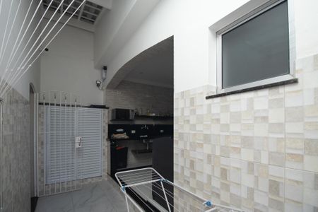 Casa à venda com 190m², 4 quartos e 2 vagasÁrea de Serviço