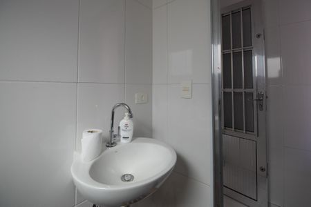 Casa à venda com 190m², 4 quartos e 2 vagasBanheiro de Serviço