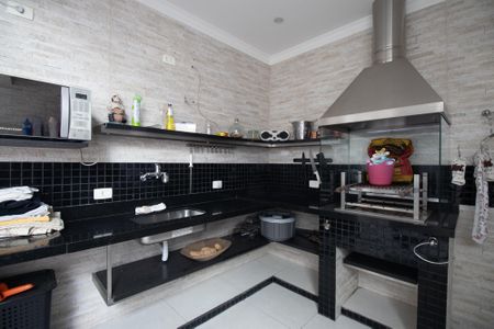 Casa à venda com 190m², 4 quartos e 2 vagasÁrea comum