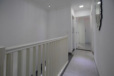 Casa à venda com 190m², 4 quartos e 2 vagasCorredor