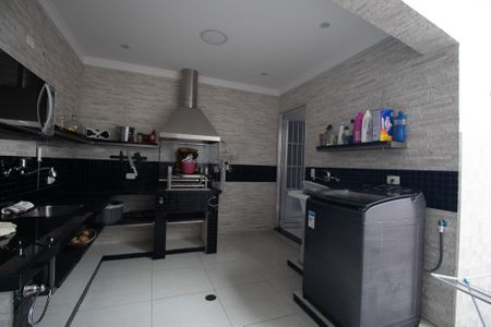 Casa à venda com 190m², 4 quartos e 2 vagasÁrea comum