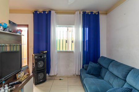 Casa de condomínio à venda com 105m², 2 quartos e 2 vagas Casa de condomínio à venda com 105m², 2 quartos e 2 vagasSala