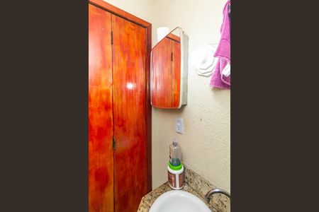 Casa de condomínio à venda com 105m², 2 quartos e 2 vagas Casa de condomínio à venda com 105m², 2 quartos e 2 vagasLavabo Sala