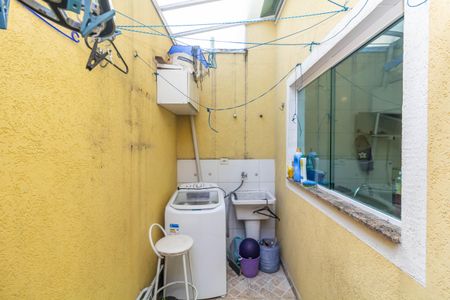 Casa de condomínio à venda com 105m², 2 quartos e 2 vagas Casa de condomínio à venda com 105m², 2 quartos e 2 vagasÁrea de Serviço