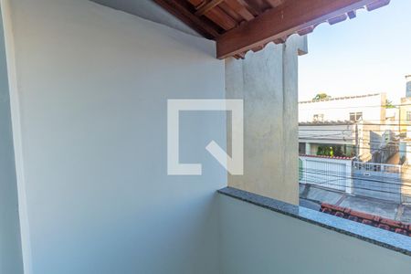 Casa para alugar com 35m², 1 quarto e sem vagavaranda