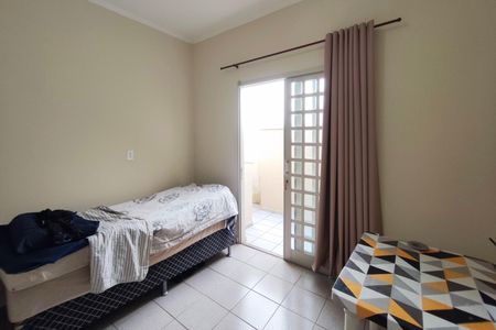 Casa à venda com 130m², 3 quartos e 5 vagasQuarto 1