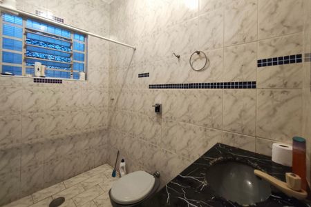 Casa à venda com 130m², 3 quartos e 5 vagasBanheiro Social