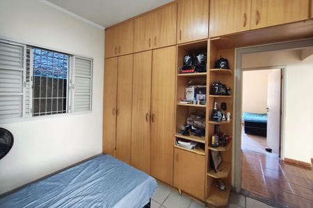 Casa à venda com 130m², 3 quartos e 5 vagasQuarto 2