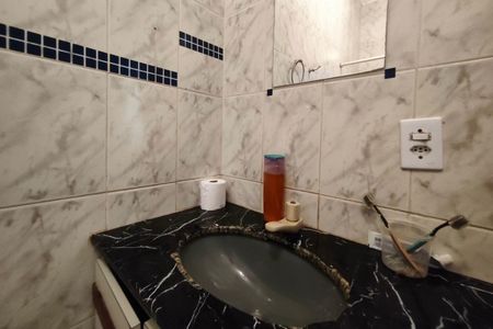 Casa à venda com 130m², 3 quartos e 5 vagasBanheiro Social