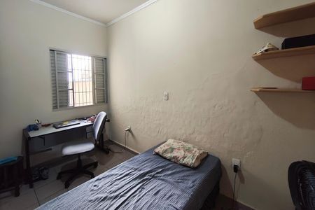 Casa à venda com 130m², 3 quartos e 5 vagasQuarto 2