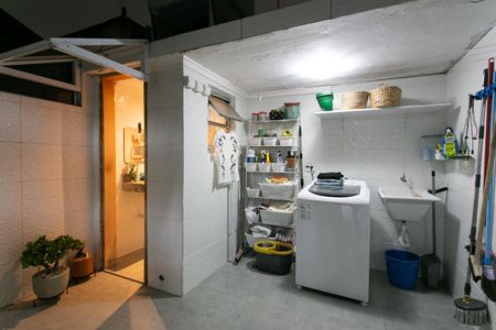 Casa à venda com 140m², 2 quartos e 1 vaga Casa à venda com 140m², 2 quartos e 1 vagaÁrea de Serviço