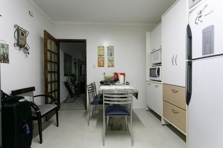 Casa à venda com 140m², 2 quartos e 1 vaga Casa à venda com 140m², 2 quartos e 1 vagaCozinha